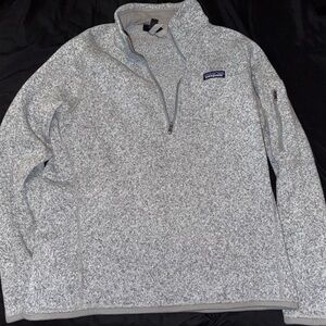 Patagonia Women’s Heathered Gray Pullover